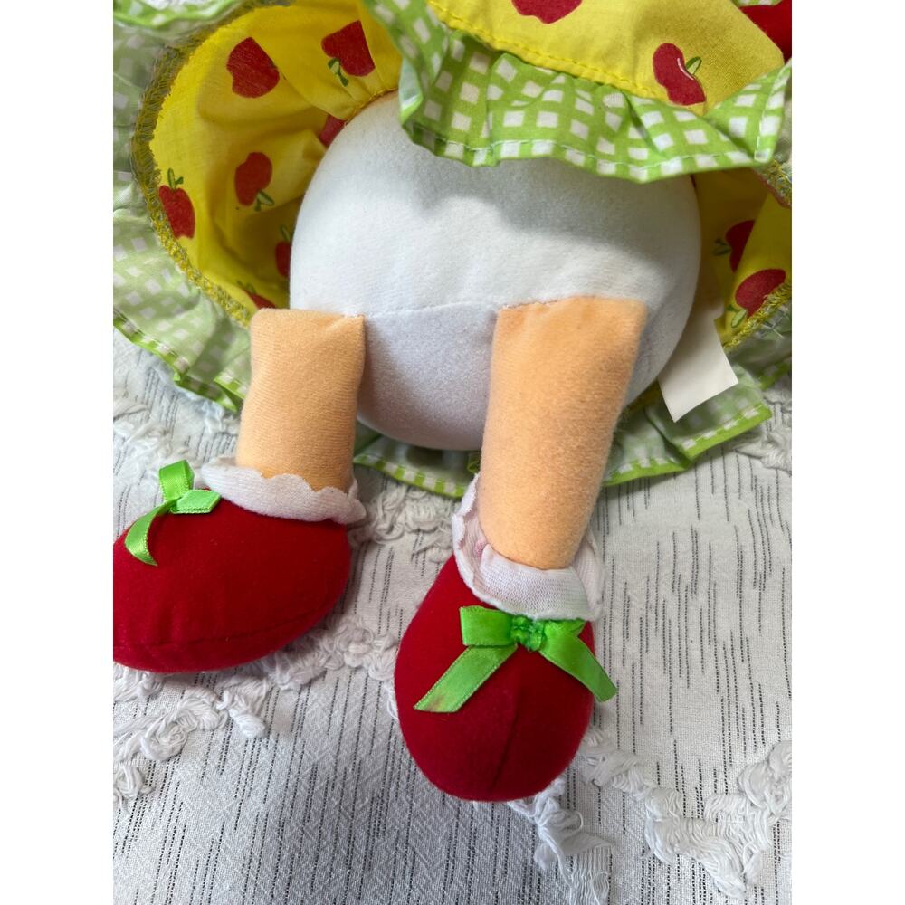 Strawberry Shortcake Talking Apple Dumplin Talking Doll - Picture 11 of 12